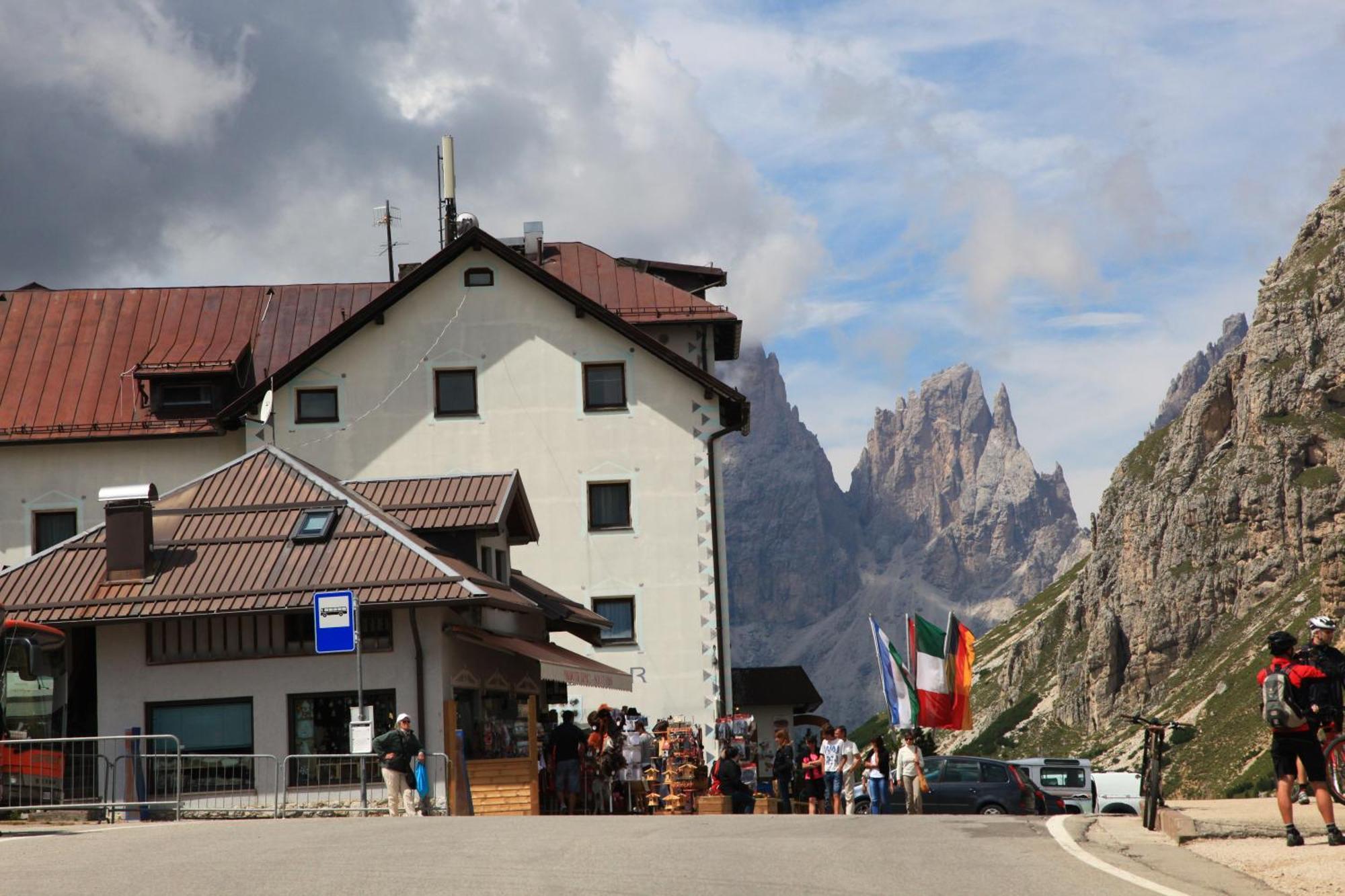 Hotel Col Di Lana Canazei Exterior photo